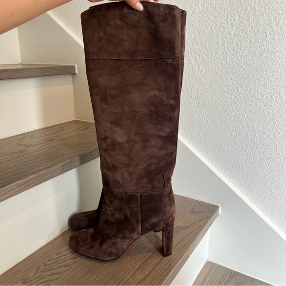 NWOB Christian Louboutin Loo Botta 85 Suede Knee High Boots in Chocolate Brown - Picture 6 of 13